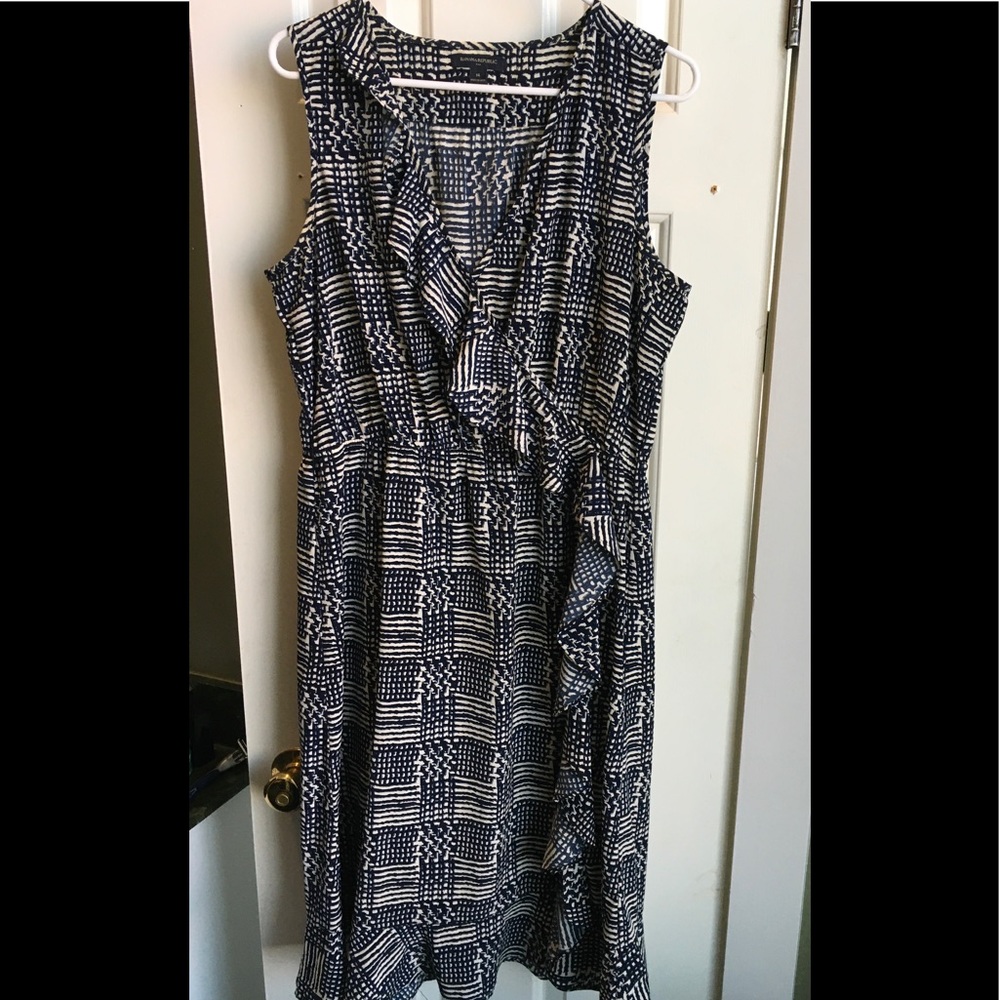 BR Easy Care Mock Wrap Sleeveless Dress